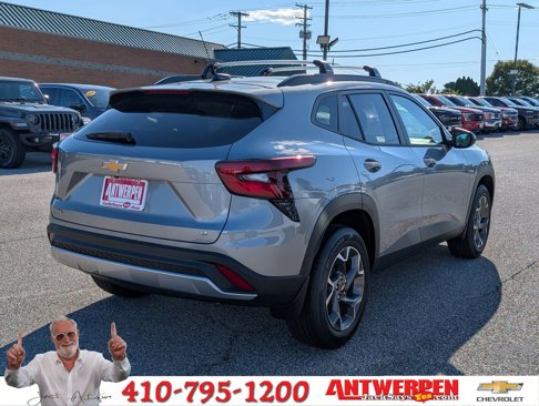 New 2025 Chevrolet Trax LT w/ LT Convenience Package image 2
