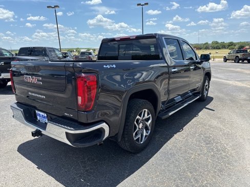 Used 2022 GMC Sierra 1500 SLT w/ SLT Convenience Package image 8