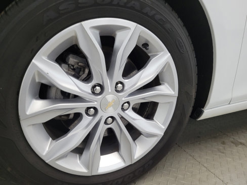 Used 2021 Chevrolet Malibu LT image 31