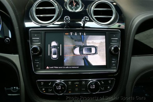 Used 2019 Bentley Bentayga image 48