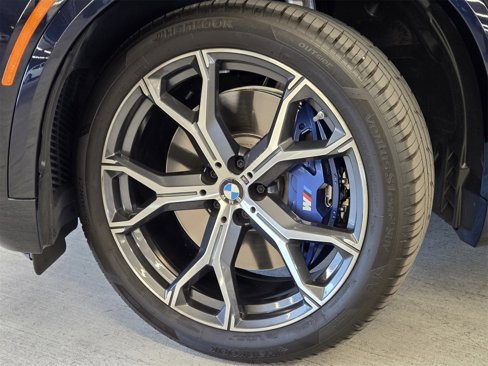 Used 2025 BMW X5 M60i image 23