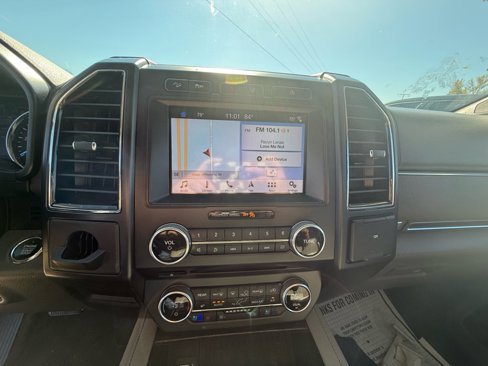 Used 2018 Ford Expedition Limited w/ Equipment Group 301A image 29