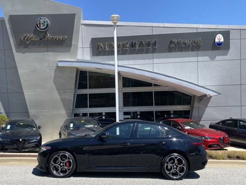 Used 2021 Alfa Romeo Giulia Ti Sport image 8