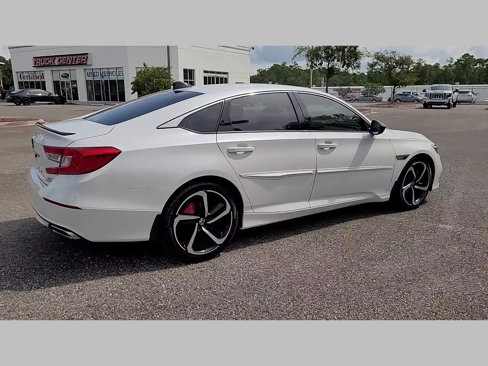 Used 2022 Honda Accord Sport image 28