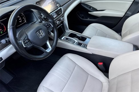 Used 2020 Honda Accord Touring image 10