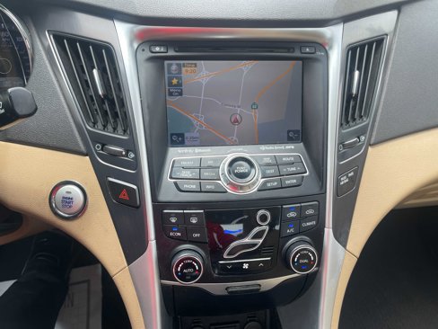 Used 2014 Hyundai Sonata Limited w/ Panoramic Sunroof Package 02 image 24