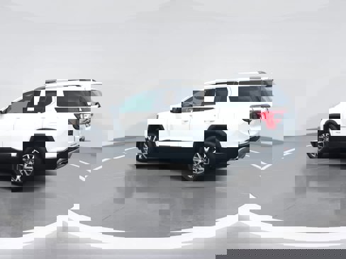 Used 2023 GMC Acadia SLT image 6