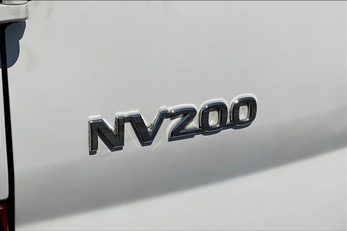Used 2017 Nissan NV200 S image 9