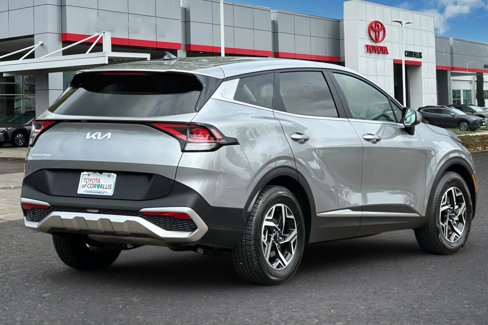 Used 2024 Kia Sportage LX image 4
