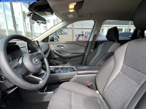 Used 2022 Nissan Rogue SV image 7