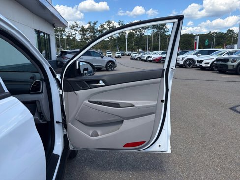 Used 2020 Hyundai Tucson SE image 30
