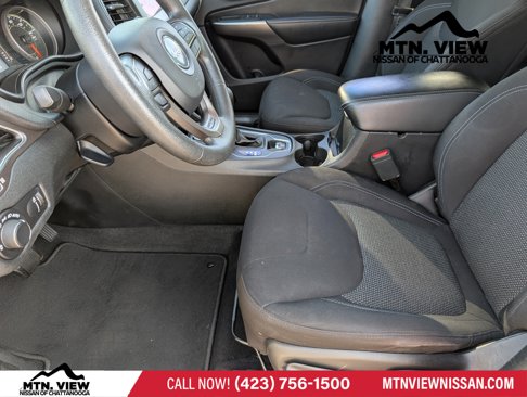 Used 2020 Jeep Cherokee Latitude image 9