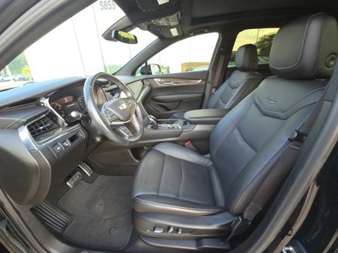 Used 2021 Cadillac XT5 Sportv w/ LPO, ONYX Package image 10