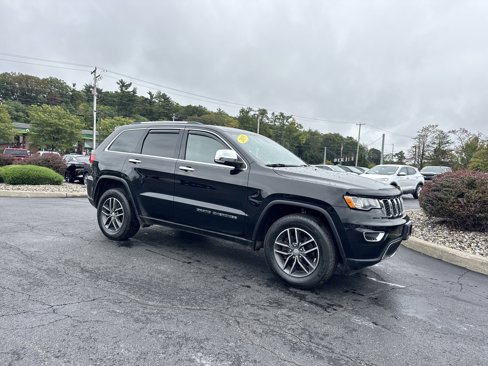 Used 2017 Jeep Grand Cherokee Limited image 3