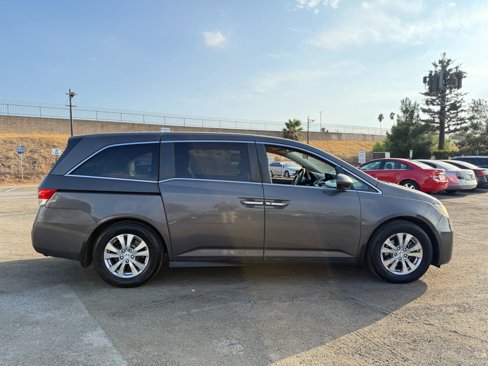 Used 2016 Honda Odyssey SE image 5