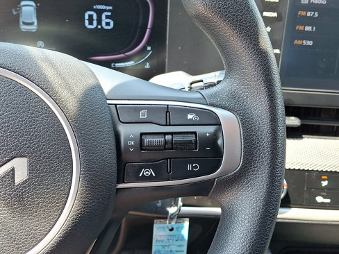 Used 2023 Kia Sportage LX image 21