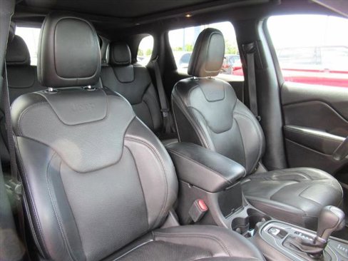 Used 2021 Jeep Cherokee High Altitude image 10