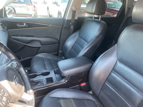 Used 2018 Kia Sorento EX image 8