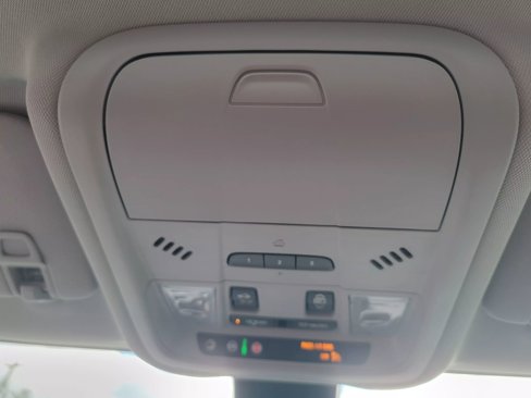 Used 2020 GMC Terrain SLT w/ Preferred Package image 25