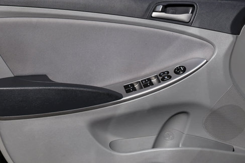 Used 2017 Hyundai Accent SE image 19