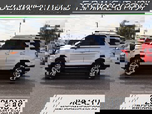 Used 2013 Ford Explorer XLT w/ Class III Trailer Tow Pkg image 6