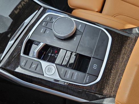 Certified 2024 BMW 330i Sedan w/ Premium Package image 36