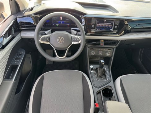 Certified 2022 Volkswagen Taos S image 10