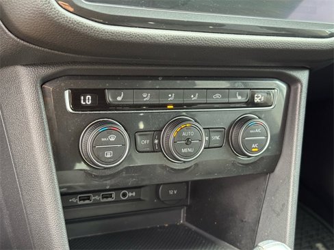 Certified 2019 Volkswagen Tiguan SE image 25