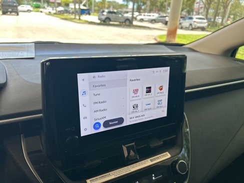 Used 2024 Toyota Corolla LE image 7