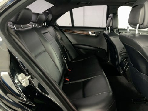 Used 2014 Mercedes-Benz C 250 Sedan image 30
