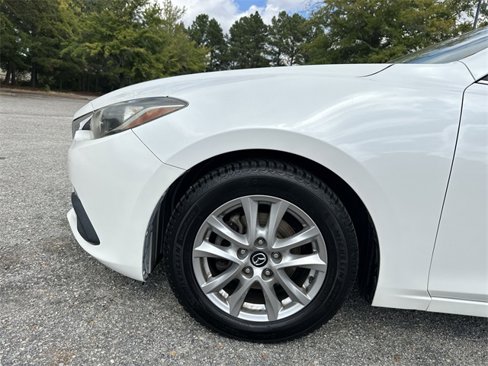 Used 2016 MAZDA MAZDA3 i Sport w/ Preferred Equipment Package image 10