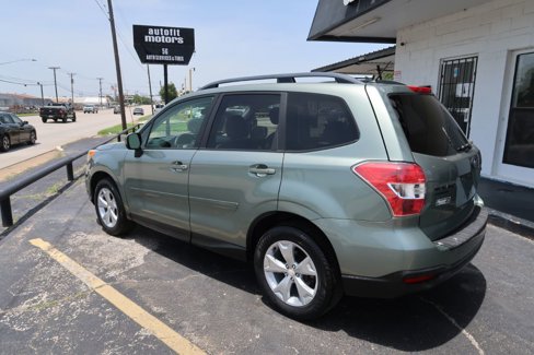 Used 2014 Subaru Forester 2.5i Premium w/ All-Weather Package image 4