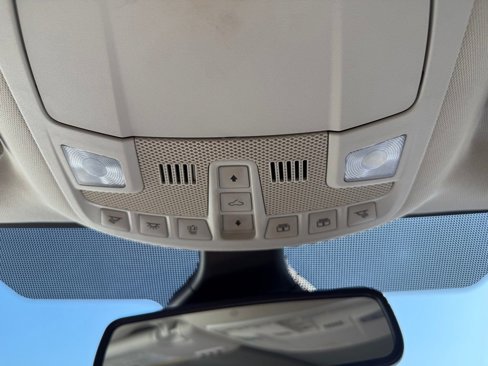 Used 2022 Ford Edge Titanium image 32