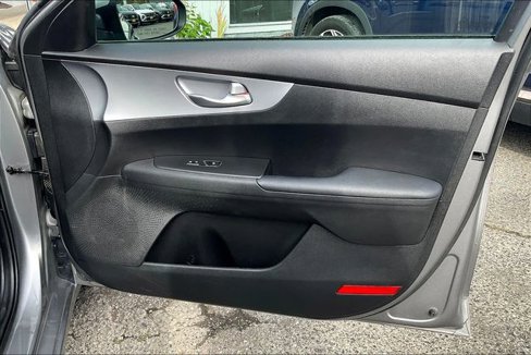 Used 2023 Kia Forte LXS image 20
