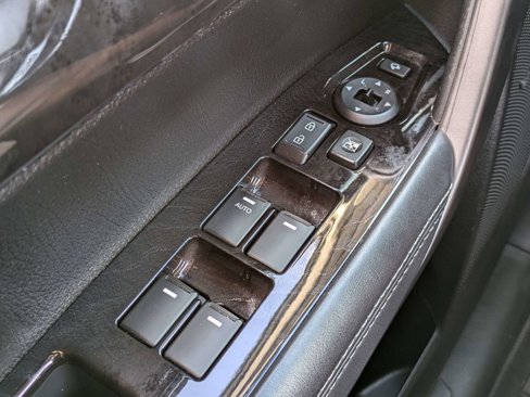 Used 2014 Kia Sorento SX w/ 3rd Row Package image 21