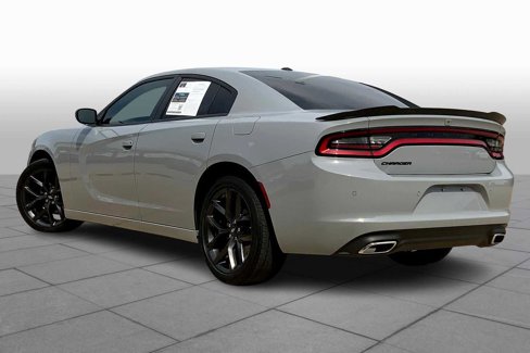 Used 2022 Dodge Charger SXT w/ Blacktop Package image 11