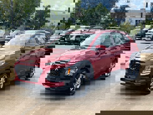Used 2021 Hyundai Kona SE w/ Cargo Package image 5