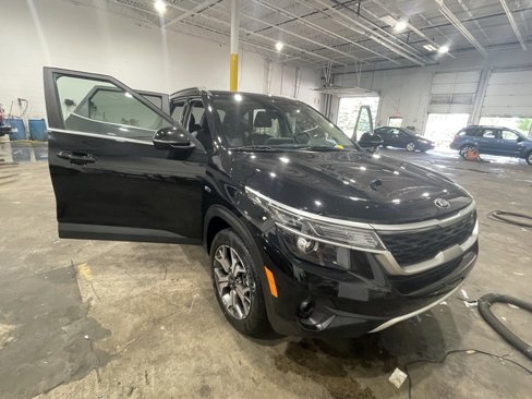 Used 2021 Kia Seltos EX image 8