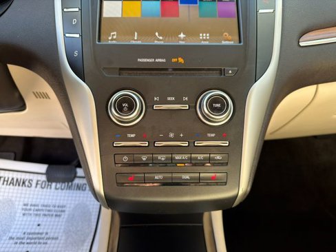 Used 2018 Lincoln MKC Select w/ Select Plus Package image 27