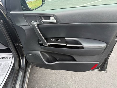Used 2017 Kia Sportage SX image 22