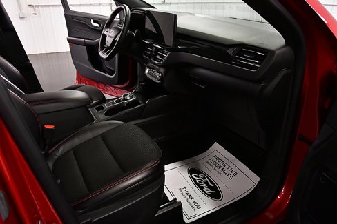 Used 2024 Ford Escape ST-Line w/ Tech Pack #1 image 28