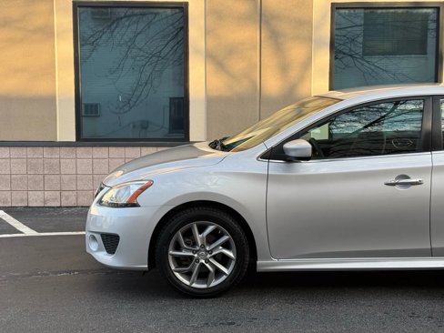 Used 2013 Nissan Sentra SR image 9