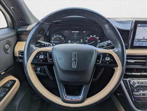 Used 2020 Lincoln Corsair Reserve image 13
