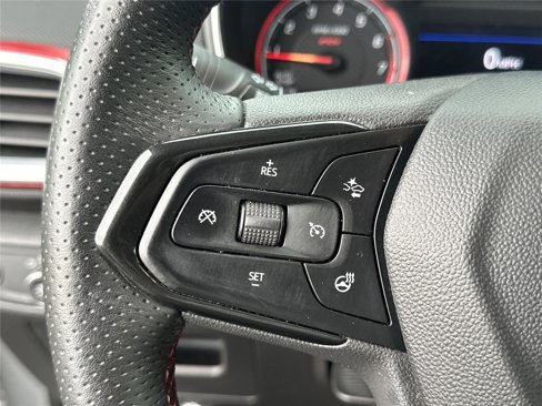 Used 2023 Chevrolet TrailBlazer RS w/ Sun and Liftgate Package image 16