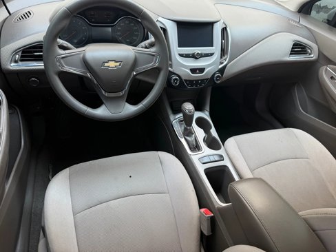 Used 2017 Chevrolet Cruze LS image 20