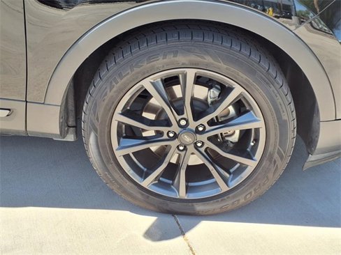 Used 2017 Ford Explorer XLT w/ Equipment Group 202A image 14