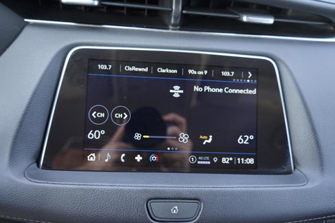 Used 2022 Cadillac XT4 Premium Luxury w/ Safety Alert Package image 14