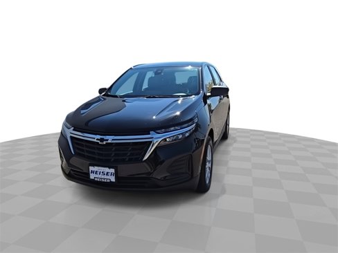 Certified 2024 Chevrolet Equinox LS w/ Driver Confidence II Package image 3