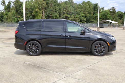 Used 2019 Chrysler Pacifica Limited w/ Advanced Safetytec Group image 4