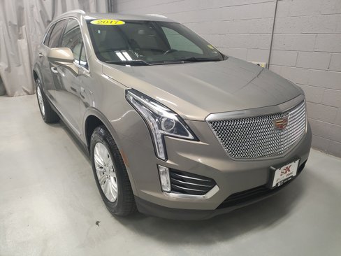 Used 2017 Cadillac XT5 FWD image 5